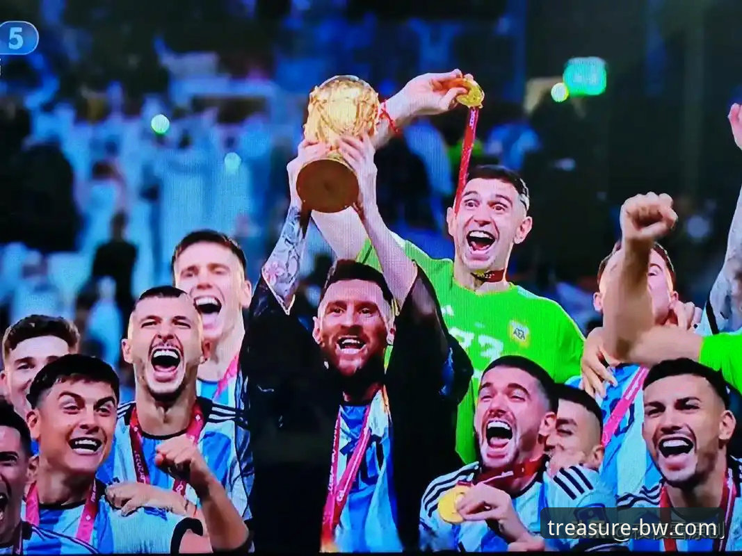 宝威体育盘点世界杯10大巨星：3大传奇最后一舞，2位新王即将加冕